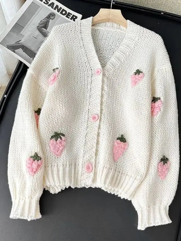 Cárdigan Tejido con Fresas — Corte Holgado Coreano