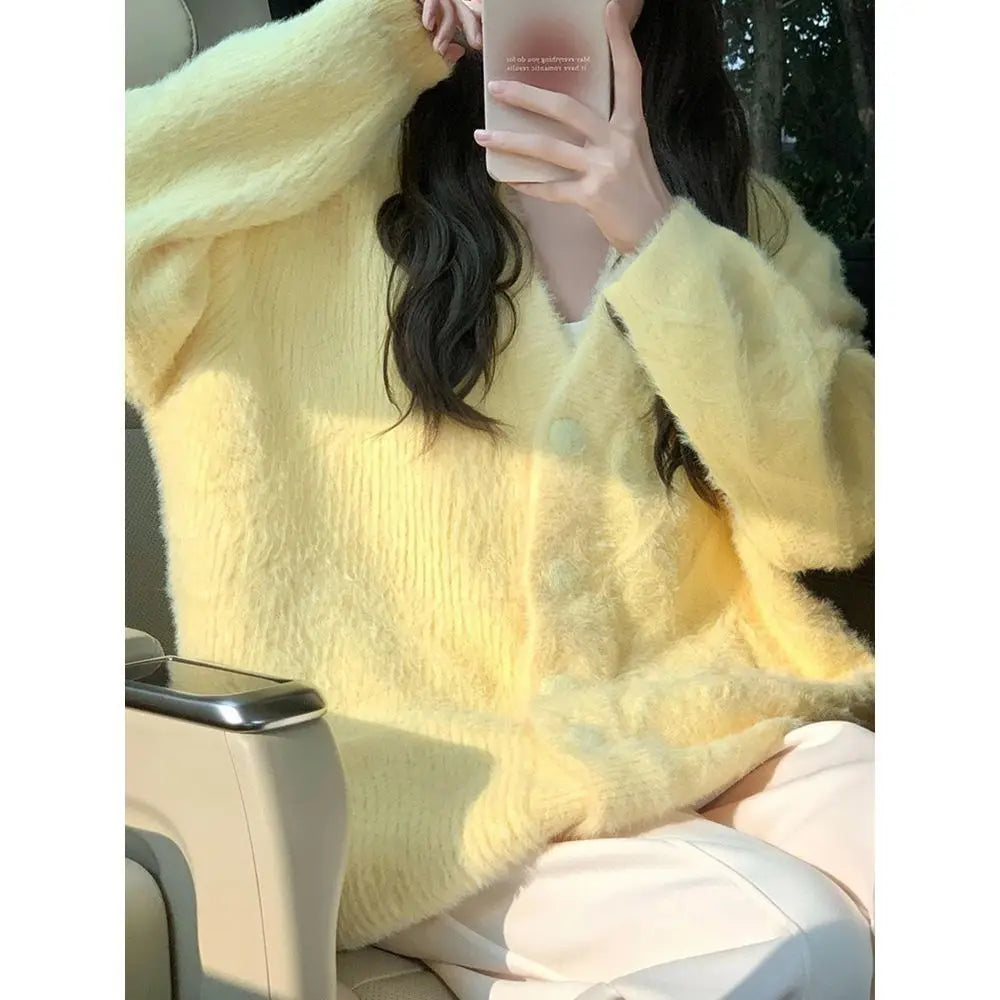 Cárdigan Amarillo Talla Grande — Cuello V