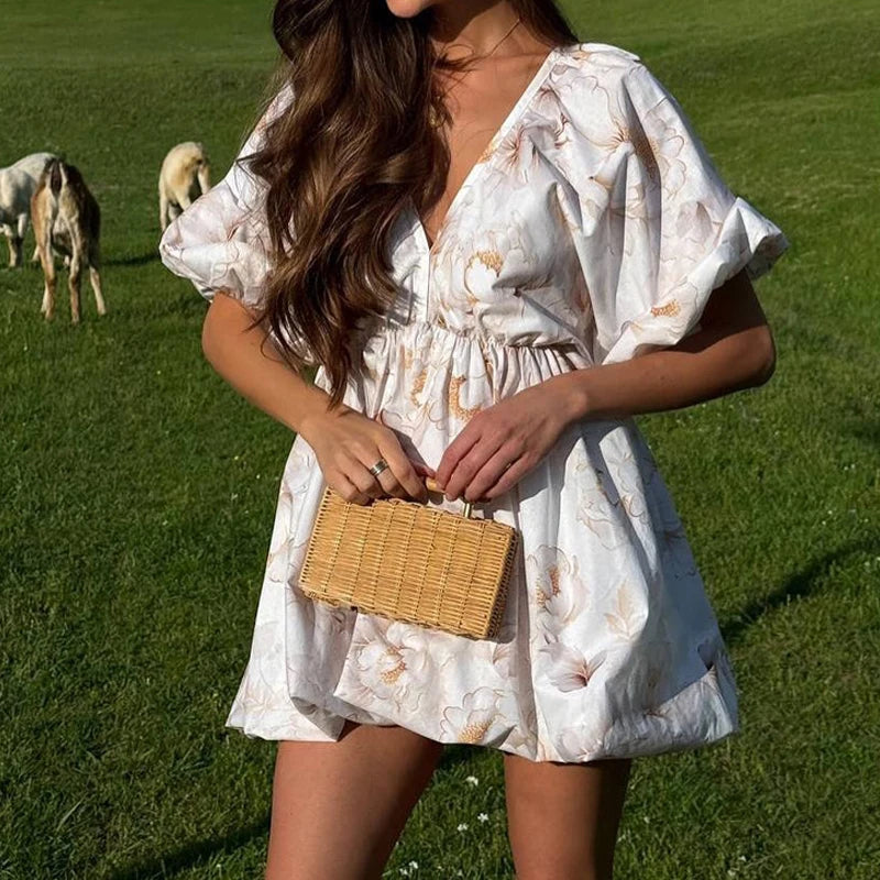 Vestido Mini Calado con Estampado — Manga Globo y Escote V