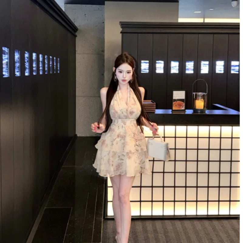 Vestido Halter Floral de Doble Capa — Aire de Cuento de Hadas